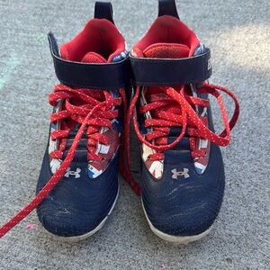 Under Armour Kids' Baseball/Soccer Cleats